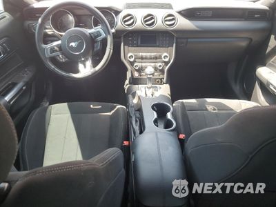 Zdjęcie 8 z 14 samochodu: 2020 FORD MUSTANG VIN:1FA6P8TH9L5167055 - miniatura