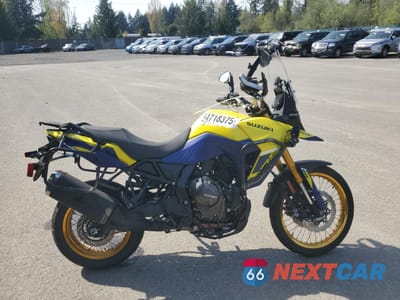 2023 SUZUKI DL800DE RC JS1EM12B5P7100864 - główne zdjęcie licytacji z USA - miniatura