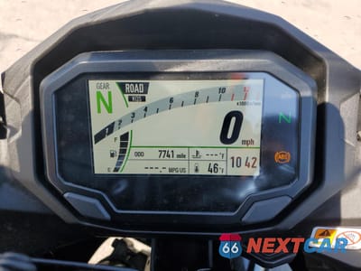Zdjęcie 7 z 10 samochodu: 2020 KAWASAKI ZX1002 K VIN:JKBZXVK16LA002300 - miniatura