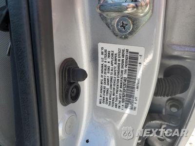 Zdjęcie 12 z 12 samochodu: 2015 HONDA CIVIC LX VIN:19XFB2F53FE287403 - miniatura