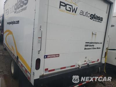 Drugie zdjęcie samochodu z przodu: 2021 FORD ECONOLINE E350 SUPER DUTY CUTAWAY VAN VIN:1FDWE3FN3MDC16001 - miniatura