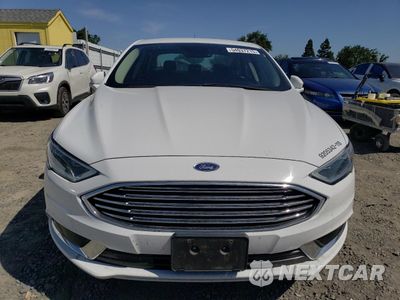 Piąte zdjęcie samochodu w środku: 2018 FORD FUSION SE HYBRID VIN:3FA6P0LU9JR129821 - miniatura