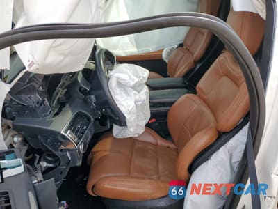 Zdjęcie 7 z 14 samochodu: 2021 LINCOLN NAVIGATOR L RESERVE VIN:5LMJJ3LT3MEL16549 - miniatura