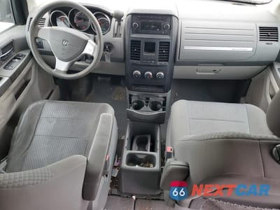 Zdjęcie 8 z 13 samochodu: 2010 DODGE GRAND CARAVAN SE VIN:2D4RN4DE9AR443389 - miniatura