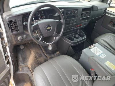 Zdjęcie 8 z 13 samochodu: 2015 CHEVROLET EXPRESS G2500 VIN:1GCWGFCF2F1130602 - miniatura
