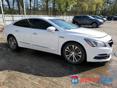 Czwarte zdjęcie samochodu z boku: 2017 BUICK LACROSSE ESSENCE VIN:1G4ZP5SS5HU175410 - miniatura