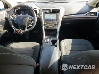 Zdjęcie 8 z 13 samochodu: 2019 FORD FUSION SE VIN:3FA6P0LU2KR263958 - miniatura