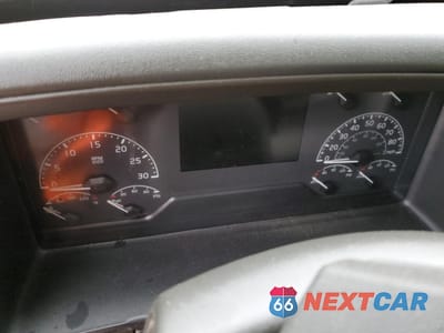 Zdjęcie 8 z 10 samochodu: 2022 VOLVO VN VNL VIN:4V4NC9EJ6NN603570 - miniatura