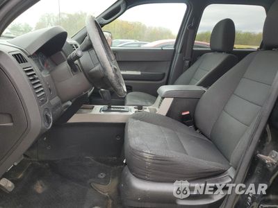 Zdjęcie 7 z 13 samochodu: 2011 FORD ESCAPE XLT VIN:1FMCU0D77BKA78173 - miniatura