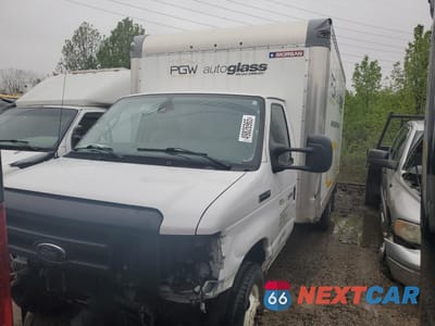2021 FORD ECONOLINE E350 SUPER DUTY CUTAWAY VAN 1FDWE3FN3MDC16001 - główne zdjęcie licytacji z USA - miniatura