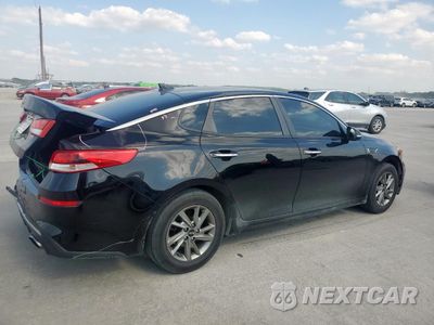 Trzecie zdjęcie samochodu z tyłu: 2019 KIA OPTIMA LX VIN:5XXGT4L3XKG323380 - miniatura