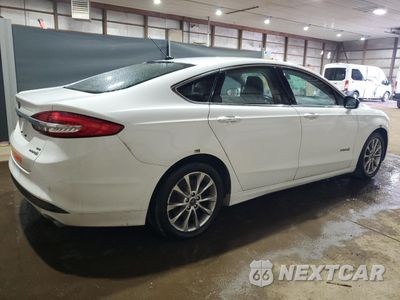 Trzecie zdjęcie samochodu z tyłu: 2017 FORD FUSION SE HYBRID VIN:3FA6P0LU3HR410135 - miniatura