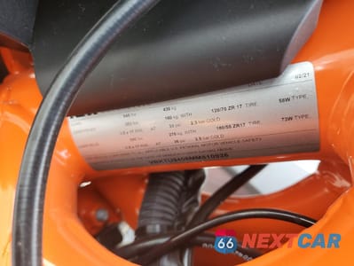 Zdjęcie 9 z 9 samochodu: 2021 KTM 890 DUKE R VIN:VBKTU9408MM810926 - miniatura