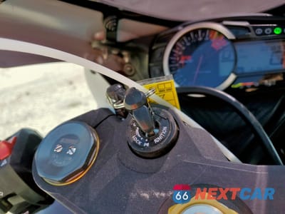 Zdjęcie 8 z 10 samochodu: 2022 SUZUKI GSX-R750 VIN:JS1GR7MA7N7101514 - miniatura