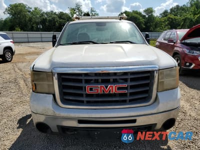 Piąte zdjęcie samochodu w środku: 2008 GMC SIERRA C2500 HEAVY DUTY VIN:1GDHC29K68E164065 - miniatura