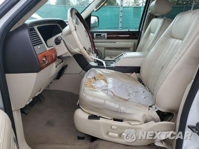 Zdjęcie 7 z 15 samochodu: 2003 LINCOLN NAVIGATOR VIN:5LMFU28R83LJ13770 - miniatura