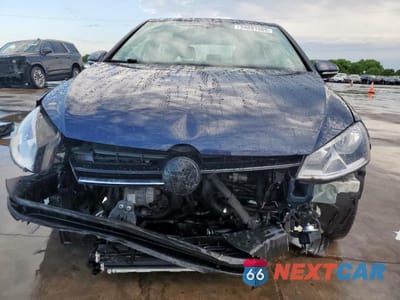 Piąte zdjęcie samochodu w środku: 2017 VOLKSWAGEN GOLF S VIN:3VW117AU6HM075321 - miniatura