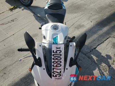 Piąte zdjęcie samochodu w środku: 2024 YAMAHA YZFR3 A VIN:MH3RH18Y2RK014534 - miniatura