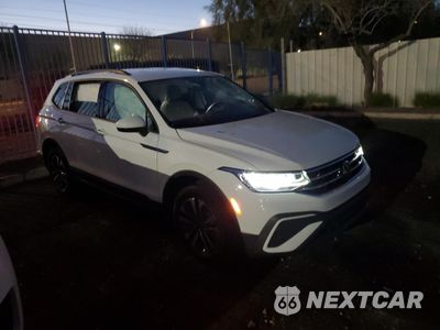 Czwarte zdjęcie samochodu z boku: 2024 VOLKSWAGEN TIGUAN S VIN:3VVRB7AX6RM198519 - miniatura