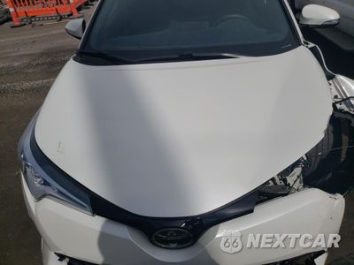 Zdjęcie 11 z 12 samochodu: 2018 TOYOTA C-HR XLE VIN:NMTKHMBX5JR042017 - miniatura