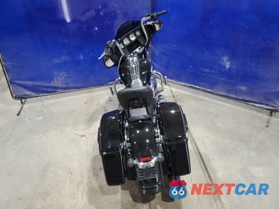Czwarte zdjęcie samochodu z boku: 2019 HARLEY-DAVIDSON FLHX VIN:1HD1KBC18KB614850 - miniatura