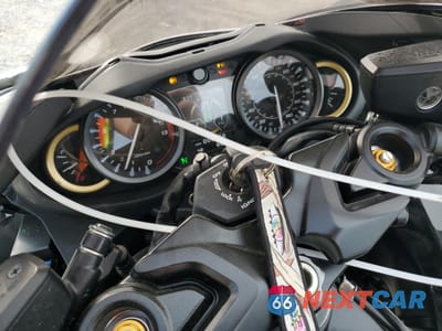 Zdjęcie 8 z 10 samochodu: 2024 SUZUKI GSX1300 RR VIN:JS1EJ11B5R7101266 - miniatura