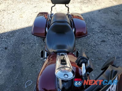 Piąte zdjęcie samochodu w środku: 2015 HARLEY-DAVIDSON FLHX STREET GLIDE VIN:1HD1KBM15FB656977 - miniatura