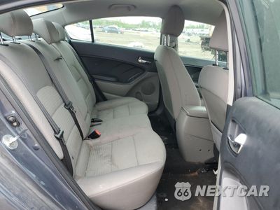 Zdjęcie 10 z 12 samochodu: 2016 KIA FORTE LX VIN:KNAFX4A69G5608934 - miniatura