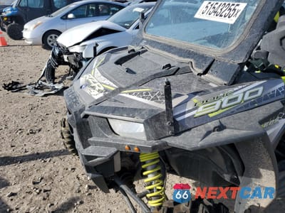 Zdjęcie 9 z 11 samochodu: 2017 POLARIS RZR 4 900 EPS VIN:3NSVCE873HH006564 - miniatura