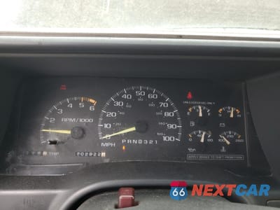 Zdjęcie 9 z 13 samochodu: 1996 CHEVROLET TAHOE K1500 VIN:1GNEK13R9TJ424167 - miniatura