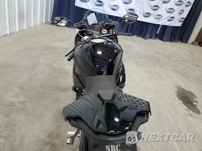 Zdjęcie 6 z 8 samochodu: 2024 BMW S 1000 RR VIN:WB10E6307R6K26382 - miniatura