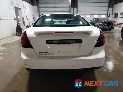 Zdjęcie 6 z 13 samochodu: 2006 PONTIAC GRAND PRIX VIN:2G2WP552561110637 - miniatura