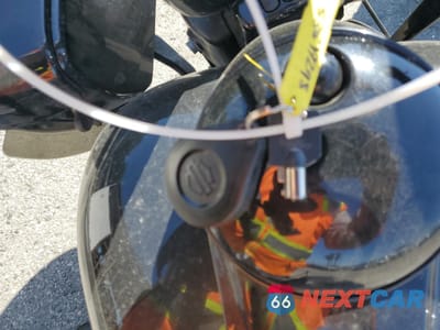 Zdjęcie 8 z 10 samochodu: 2020 HARLEY-DAVIDSON FLTRXS VIN:1HD1KTP29LB659791 - miniatura