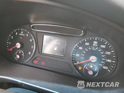 Zdjęcie 9 z 13 samochodu: 2016 KIA SORENTO LX VIN:5XYPGDA57GG161624 - miniatura