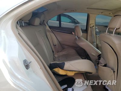Zdjęcie 10 z 12 samochodu: 2012 MERCEDES-BENZ C 250 VIN:WDDGF4HB1CA644038 - miniatura