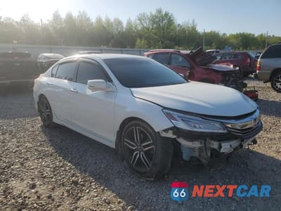 Czwarte zdjęcie samochodu z boku: 2017 HONDA ACCORD TOURING VIN:1HGCR3F90HA035543 - miniatura