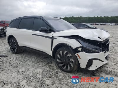 Czwarte zdjęcie samochodu z boku: 2025 LINCOLN NAUTILUS RESERVE VIN:5LMPJ8KA2SJ920945 - miniatura