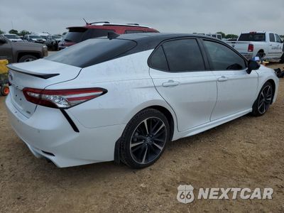 Trzecie zdjęcie samochodu z tyłu: 2019 TOYOTA CAMRY XSE VIN:4T1BZ1HK0KU023599 - miniatura