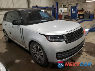 Czwarte zdjęcie samochodu z boku: 2023 LAND ROVER RANGE ROVER SE VIN:SALKP9FU6PA047257 - miniatura
