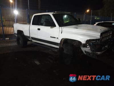 Czwarte zdjęcie samochodu z boku: 1997 DODGE RAM 2500 VIN:3B7KF23ZXVM535810 - miniatura