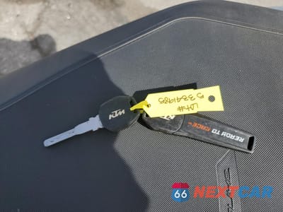 Zdjęcie 8 z 11 samochodu: 2019 KTM 790 DUKE VIN:VBKTU6405KM737753 - miniatura
