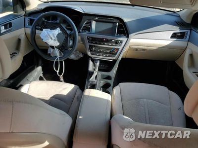 Zdjęcie 8 z 12 samochodu: 2017 HYUNDAI SONATA SE VIN:5NPE24AF0HH523317 - miniatura