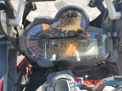 Zdjęcie 7 z 10 samochodu: 2017 BMW R1200 GS ADVENTURE VIN:WB10A1208HZ897637 - miniatura