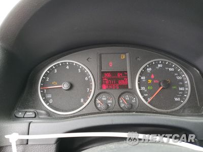 Zdjęcie 9 z 15 samochodu: 2009 VOLKSWAGEN TIGUAN S VIN:WVGAV75N79W503016 - miniatura
