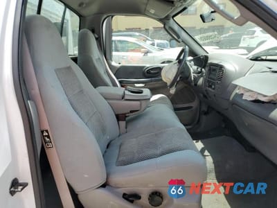 Zdjęcie 7 z 12 samochodu: 2003 FORD F150 VIN:2FTRF17W03CA55647 - miniatura
