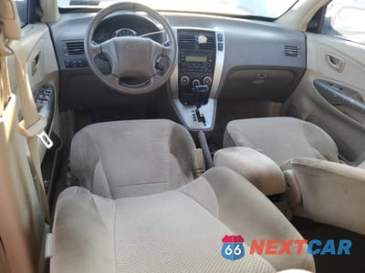 Zdjęcie 8 z 13 samochodu: 2006 HYUNDAI TUCSON GLS VIN:KM8JN72D36U262851 - miniatura