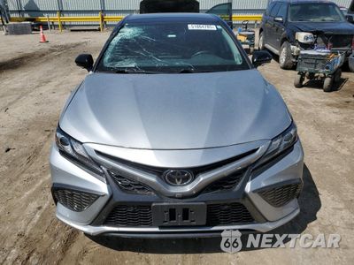 Piąte zdjęcie samochodu w środku: 2021 TOYOTA CAMRY XSE VIN:4T1K61BK8MU024343 - miniatura