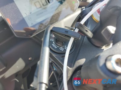 Zdjęcie 8 z 9 samochodu: 2023 APRILIA TUONO V4 1100 VIN:ZD4KZUA05PS000678 - miniatura