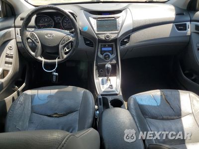 Zdjęcie 8 z 14 samochodu: 2013 HYUNDAI ELANTRA GLS VIN:5NPDH4AEXDH183508 - miniatura