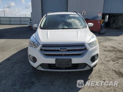 Piąte zdjęcie samochodu w środku: 2018 FORD ESCAPE SEL VIN:1FMCU9HD4JUA44215 - miniatura